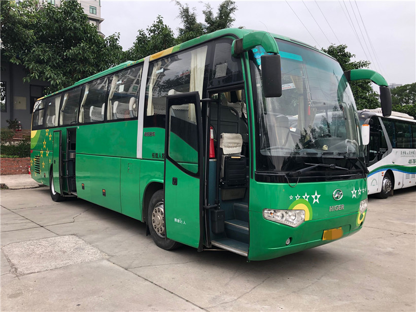 حافلة فاخرة حافلة مستعملة 51 مقعدًا Rhd Lhd ديزل حافلة Kinglong ذات جودة جيدة للحافلة