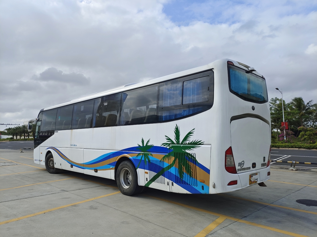 55 مقعدًا باصات اليد الثانية Yutong Brand Transport Bus لمدرب محرك الديزل الخلفي لأفريقيا
