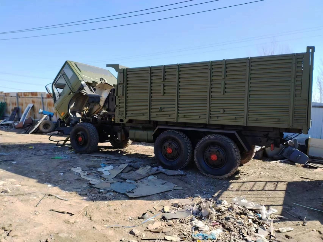 Autotrader مستعملة شاحنات صلبة الشاسيه مستعملة Cargo Truck 6 * 4 35-40tons 1000 Nm