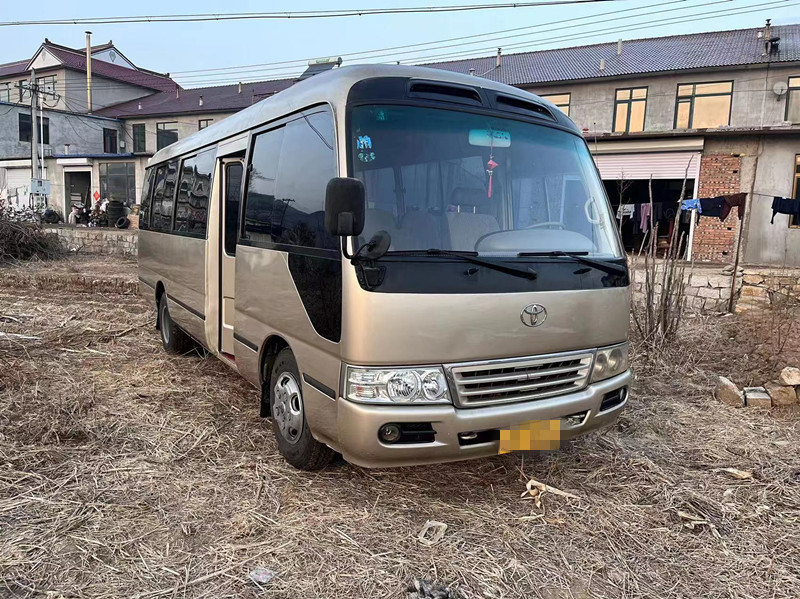 حافلة Toyota Coaster Bus 30 Gasoline Fuel Mini Bus 3RZ Front Engine 2nd Hand Mini Bus