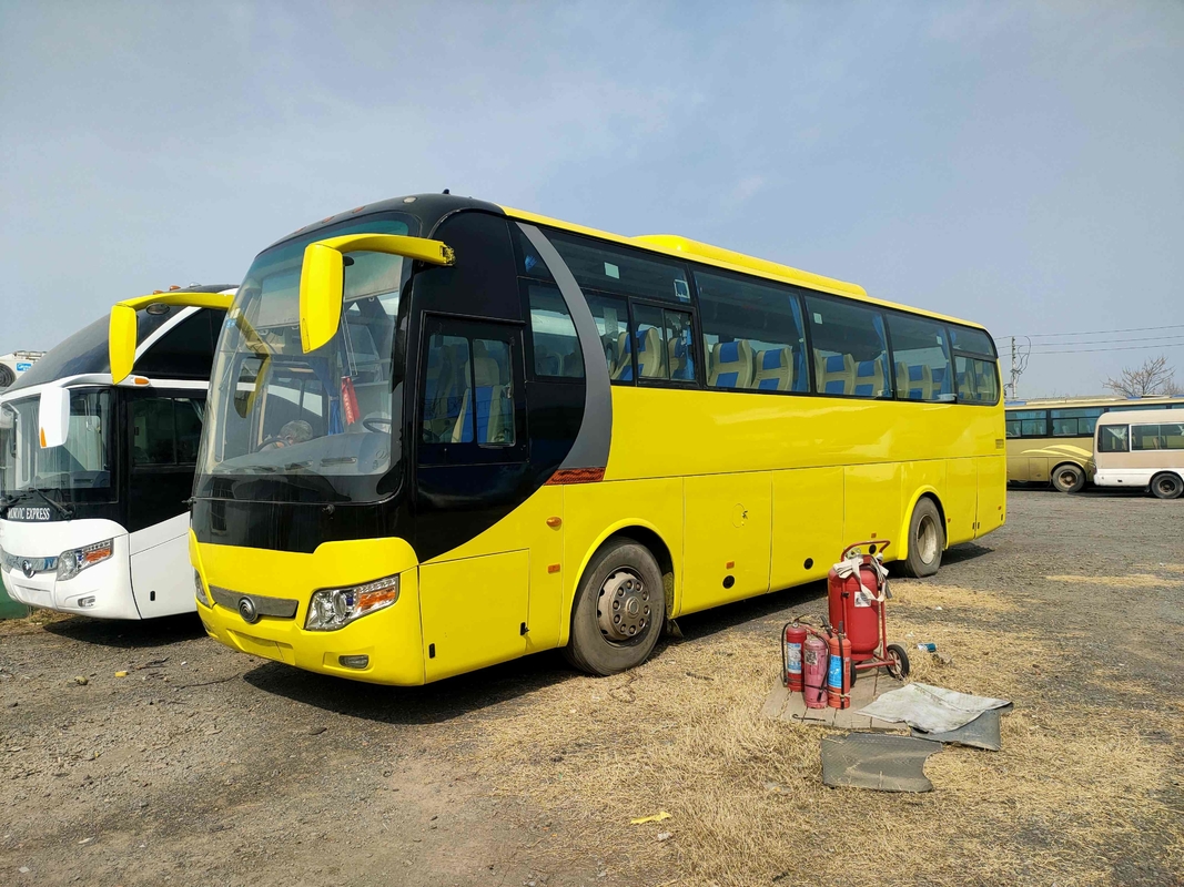 تستخدم حافلة مكوكية Yutong ZK6110 ذات المحرك الخلفي 49 مقعدًا ببابين وسادة هوائية للتعليق