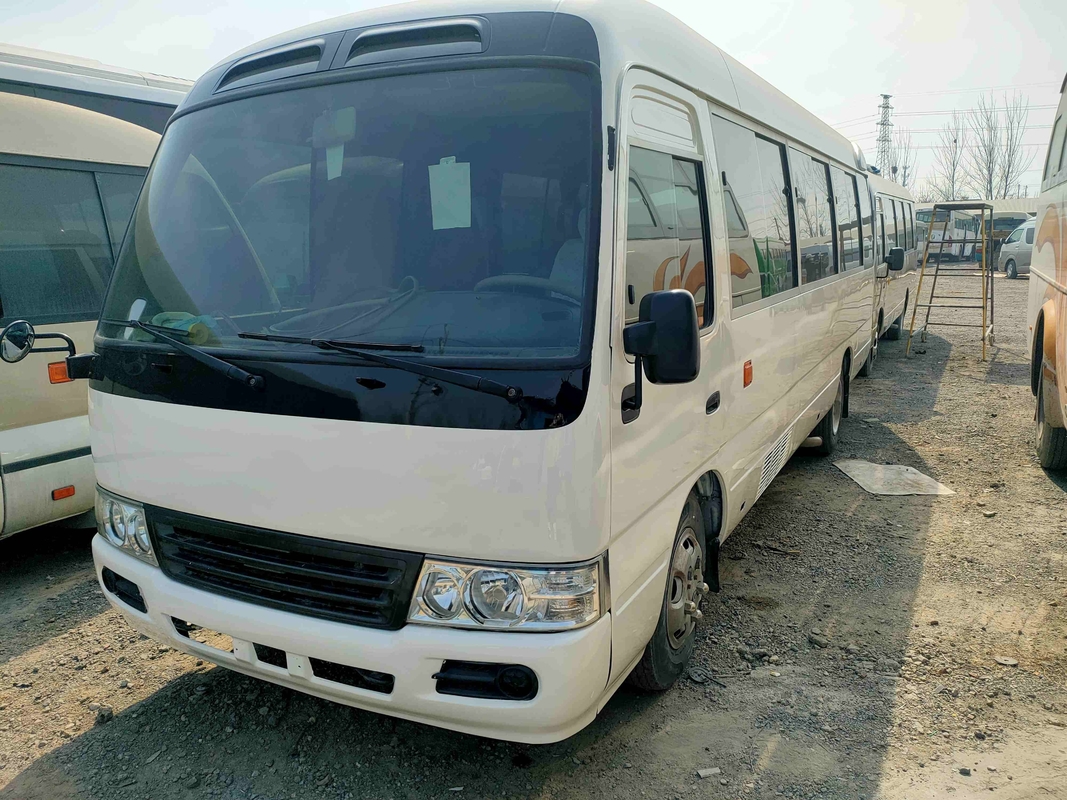 تويوتا فان مستعملة Coaster Bus 30seats محرك ديزل 14B 15B 1HZ 2016-2020