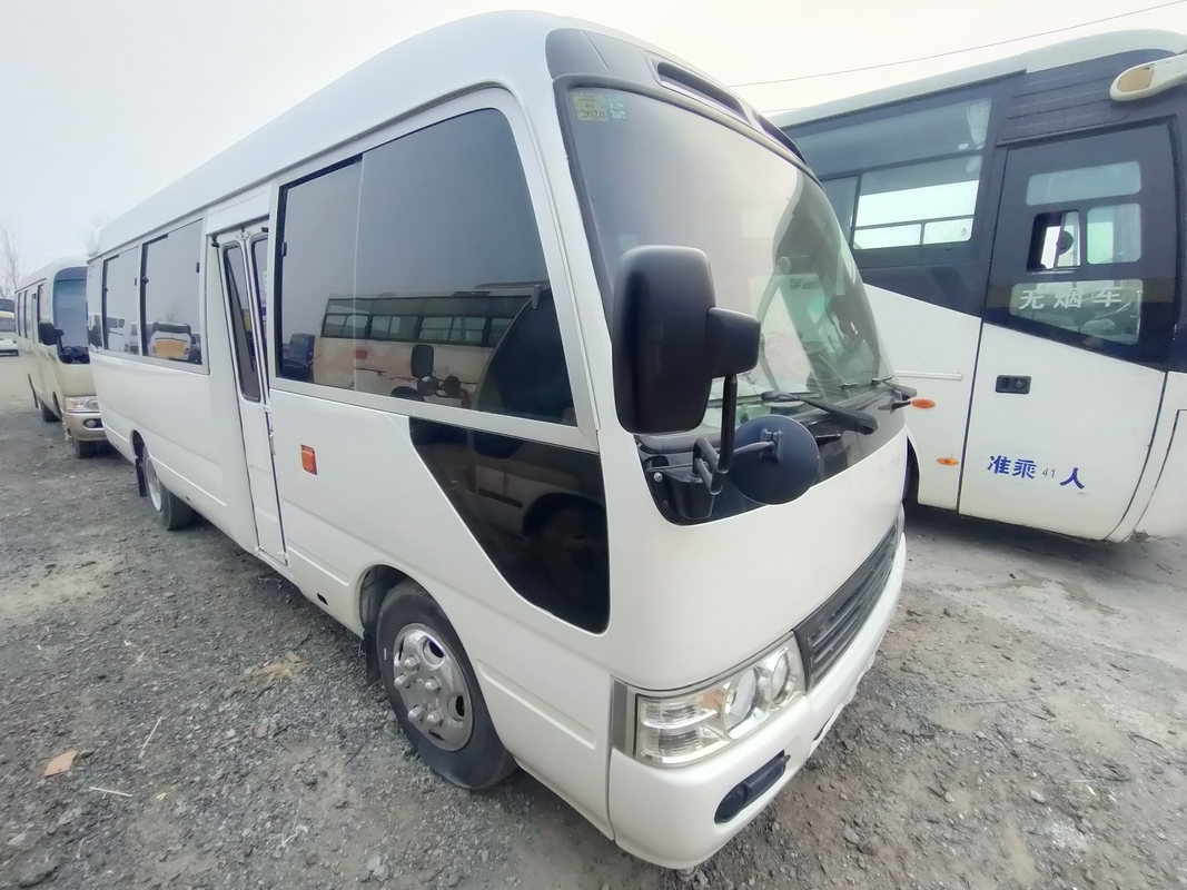 تويوتا فان مستعملة Coaster Bus 30seats محرك ديزل 14B 15B 1HZ 2016-2020
