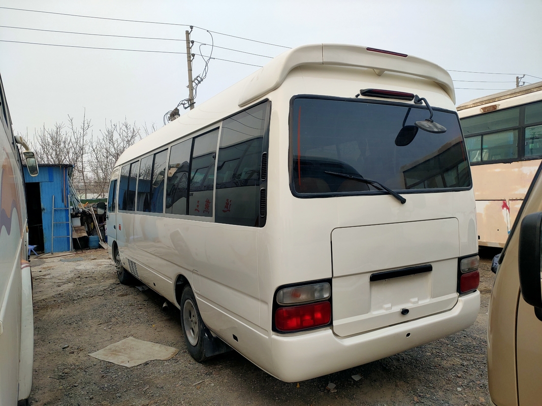 تويوتا فان مستعملة Coaster Bus 30seats محرك ديزل 14B 15B 1HZ 2016-2020