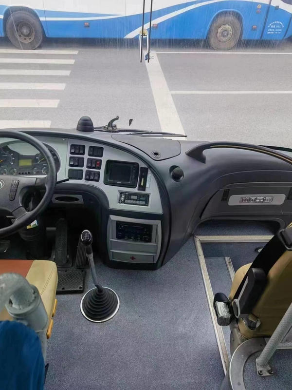 الحافلات المستعملة Yutong Bus ZK6110 51 مقعدًا 2013 سنة التوجيه RHD الحافلات الفاخرة المستعملة