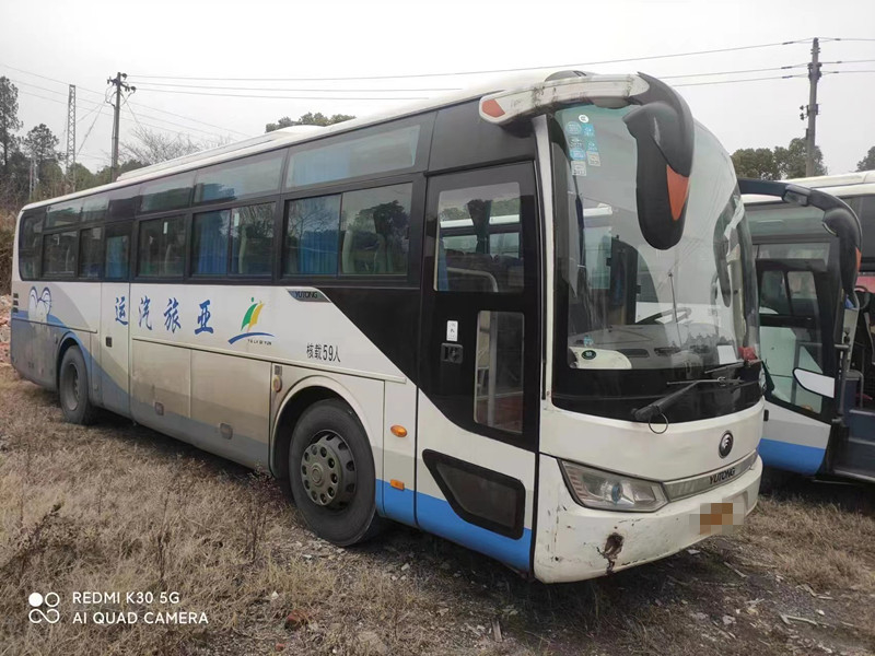 حافلة مستعملة وحافلة 2016 سنة مستعملة Yutong ZK6115 Bus Luxury Bus Price 60 Seater Bus