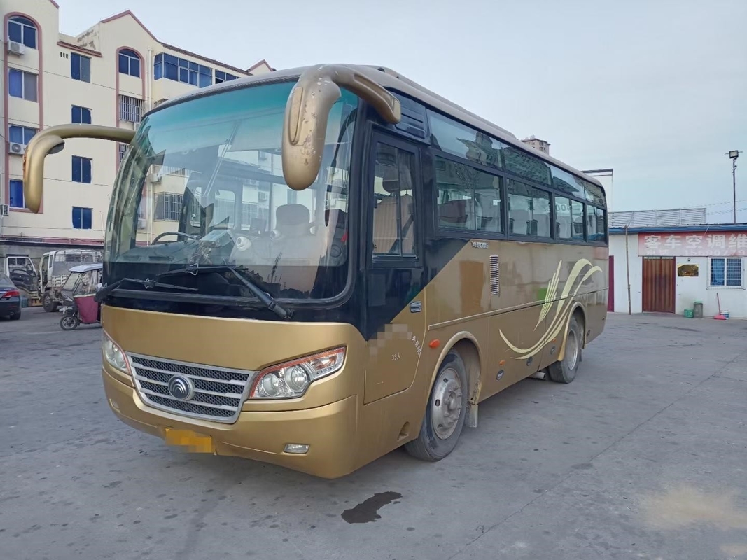 الحافلة ذات المحرك الأمامي لمسافات طويلة 35 مقعدًا Yuchai Engine Yutong Bus ZK6792D مكيف الهواء