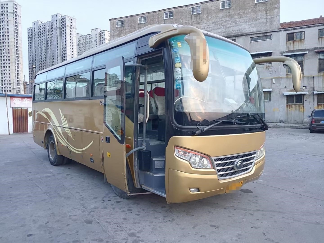 الحافلة ذات المحرك الأمامي لمسافات طويلة 35 مقعدًا Yuchai Engine Yutong Bus ZK6792D مكيف الهواء
