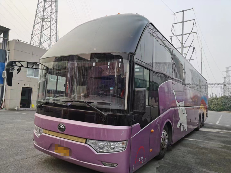 مدرب قديم 61 مقعدًا 2014 سنة مستعملة حافلات Yutong ZK6147 Bus Double Axlebrake الفاخرة
