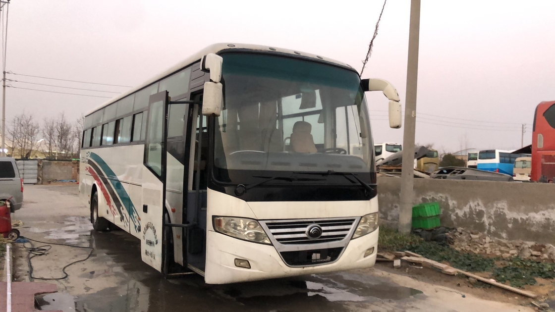 المحرك الأمامي للحافلة السياحية المستعملة 53 مقعدًا تستخدم نافذة Yutong Bus ZK6112D المنزلقة