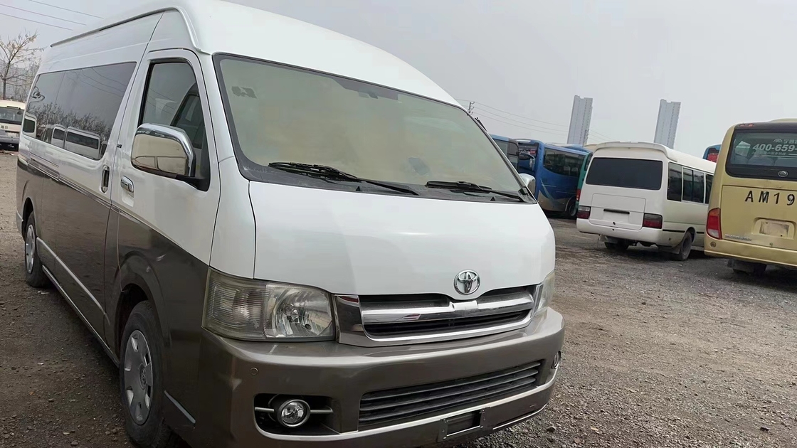 الحافلات اليابانية المستعملة Toyota Hiace 15 Seats Second Luxury Minibus Oil Front Engine Charger Plug