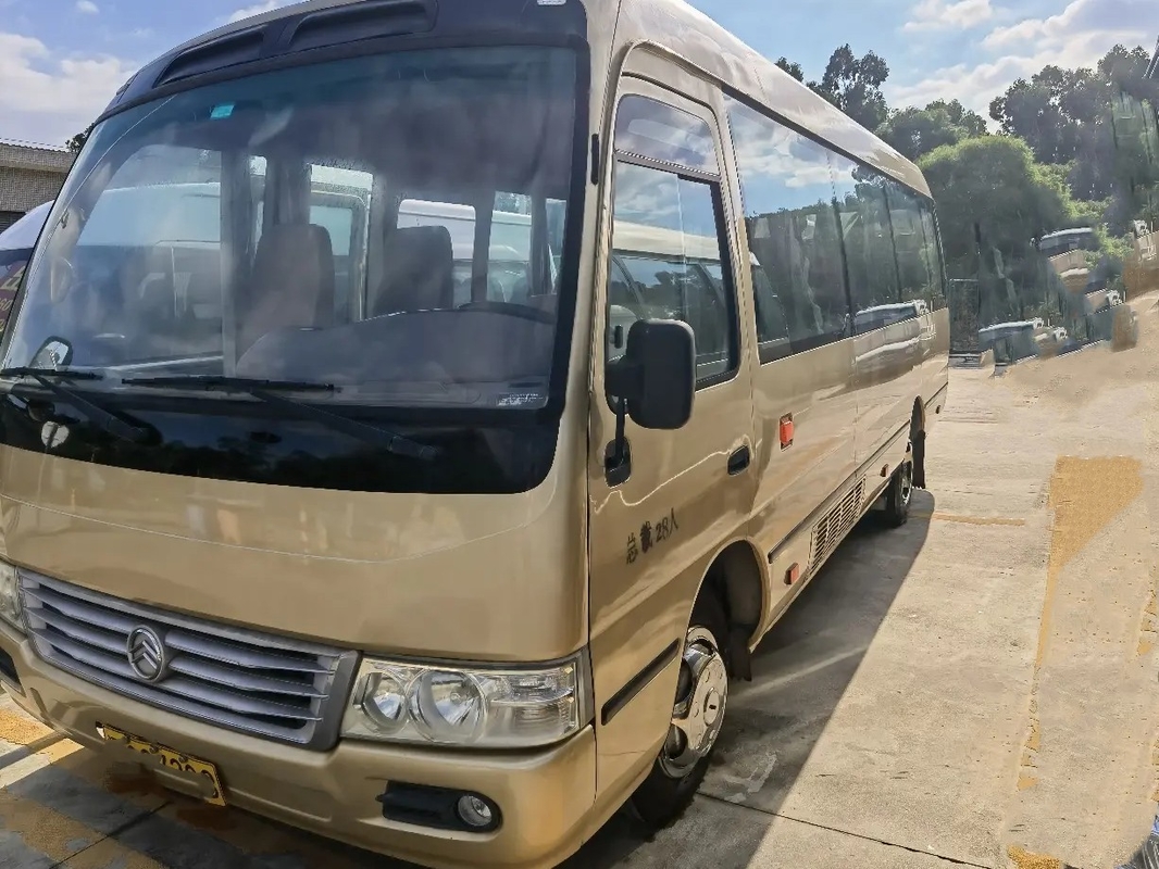 مستعملة محرك أمامي للحافلات التجارية 28 مقعدًا باب متأرجح خارجي Golden Dragon Bus XML6729