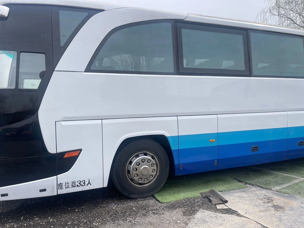 حافلات فاخرة مستعملة 12 مترًا 33 مقعدًا لإغلاق النافذة Yuchai Engine مستعمل Foton BJ6120