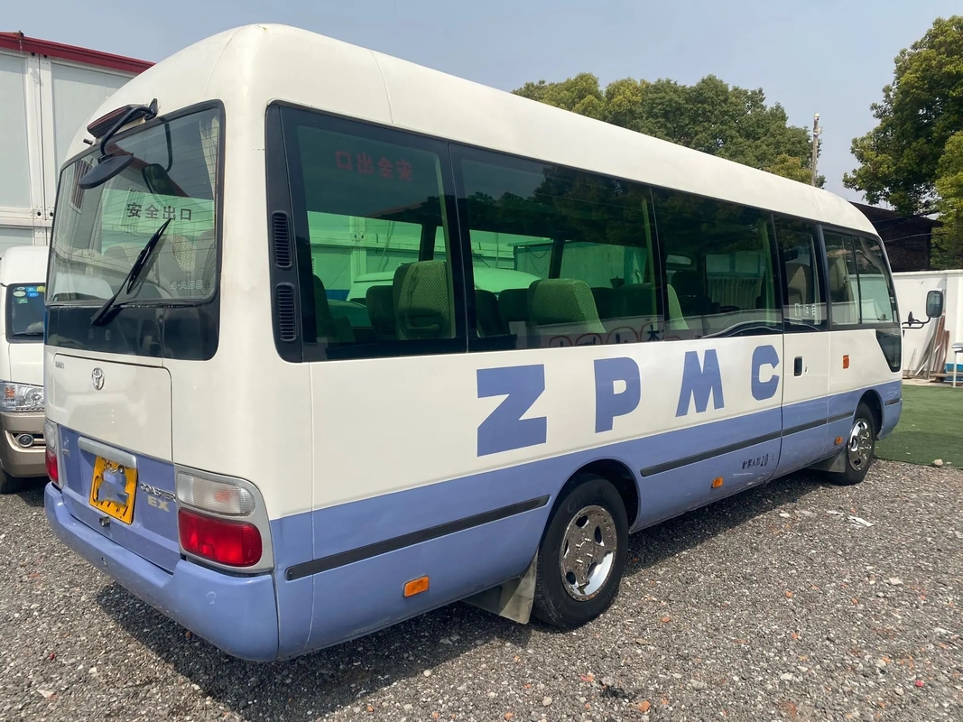 Toyota Van مستعمل SCT6702TR باب متأرجح خارجي 20 مقعدًا مستعمل Coaster Oil Engine EURO II