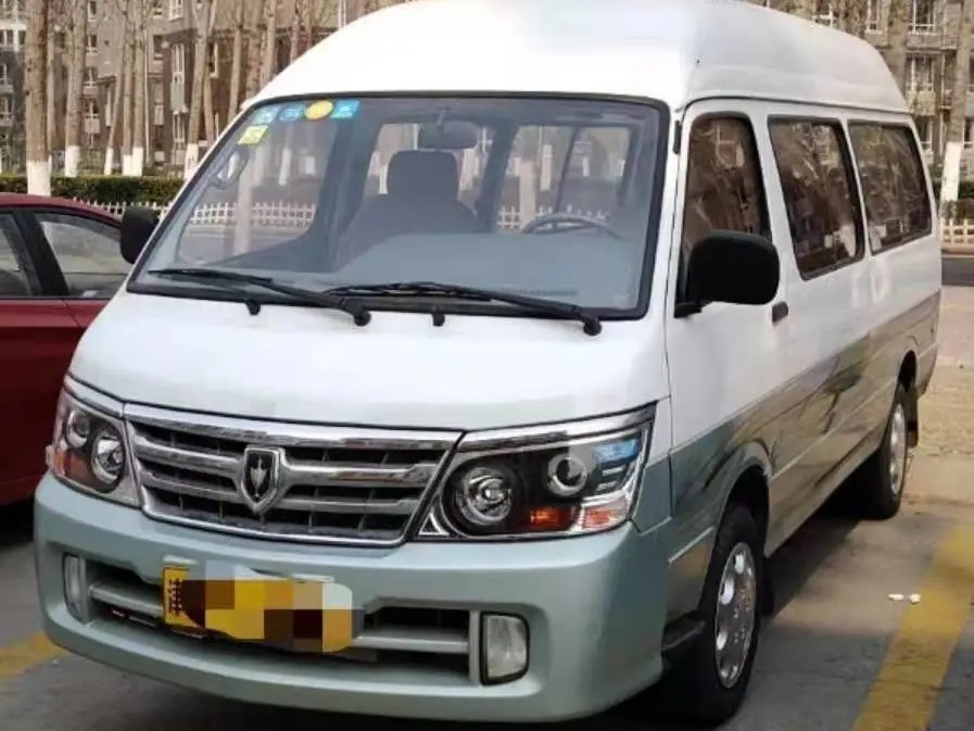 مستعملة ميني كوتش عالية السقف 14 مقعدًا JINBEI Big Hiace مكيف هواء نافذة انزلاقية 2nd Hand Minibus SY6548