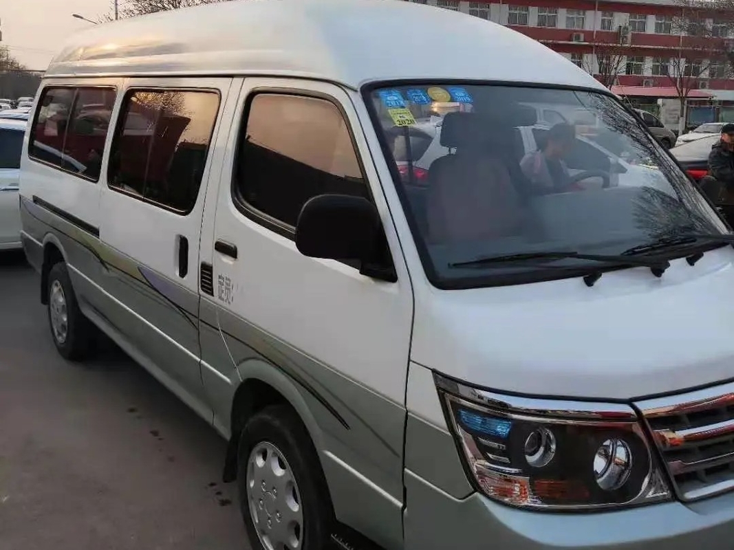 مستعملة ميني كوتش عالية السقف 14 مقعدًا JINBEI Big Hiace مكيف هواء نافذة انزلاقية 2nd Hand Minibus SY6548
