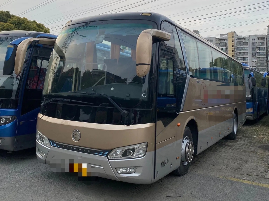 حافلة كوتش مستعملة 90٪ جديدة 48 مقعد محرك اليد الثانية Golden Dragon XML6112 Weichai Engine 100km / H.