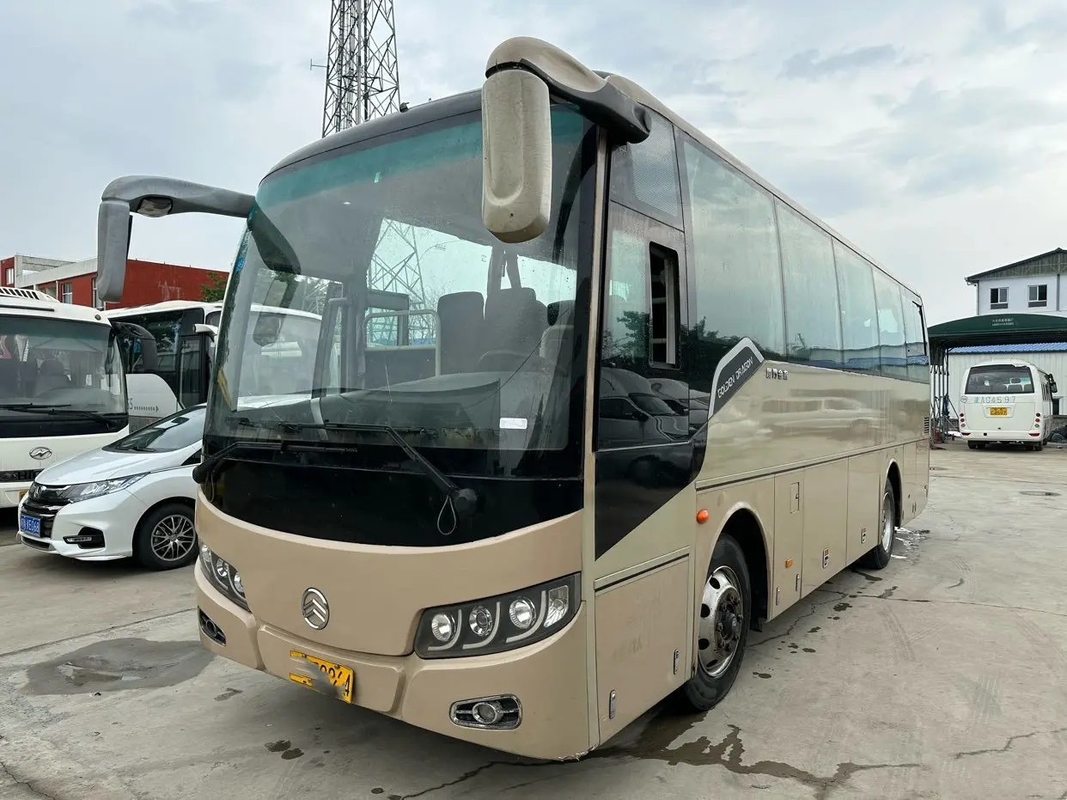 مدربين Rv مستعملون Golden Dragon XML6897 EURO IV 41 مقعدًا محرك اليد اليسرى Yuchai محرك مقصورة الأمتعة