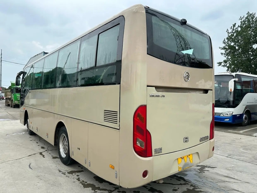 مدربين Rv مستعملون Golden Dragon XML6897 EURO IV 41 مقعدًا محرك اليد اليسرى Yuchai محرك مقصورة الأمتعة