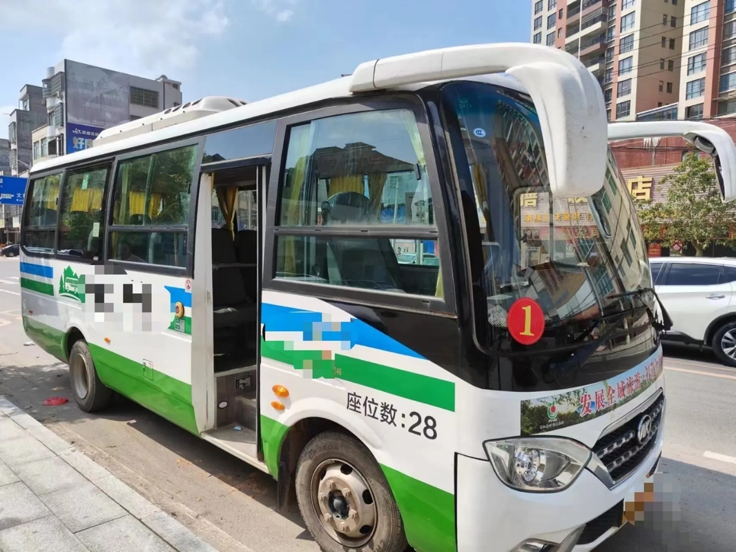 مستعملة Ford Minibus Front Weichai Engine 28 مقعدًا نافذة منزلقة 2020 سنة 7 أمتار حافلة Ankai اليد الثانية HFF6739