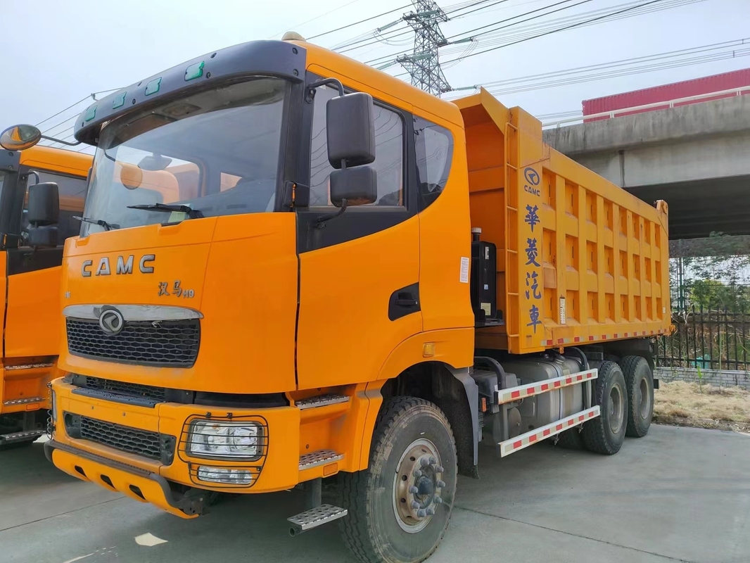 شاحنات قلابة تجارية مستعملة 316hp 6 × 4 محرك نموذج 10 إطارات CAMC شاحنة قلابة ثقيلة رأس مسطح