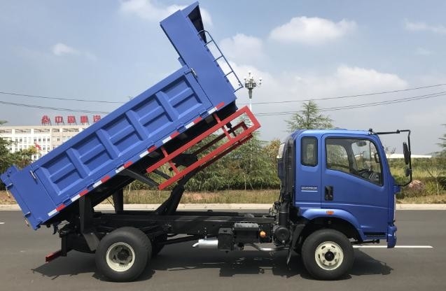 الصين شاحنات هوو للبيع 4 * 2 محور واحد 3.8 متر بطول صندوق تحميل 10 طن Eruo 2