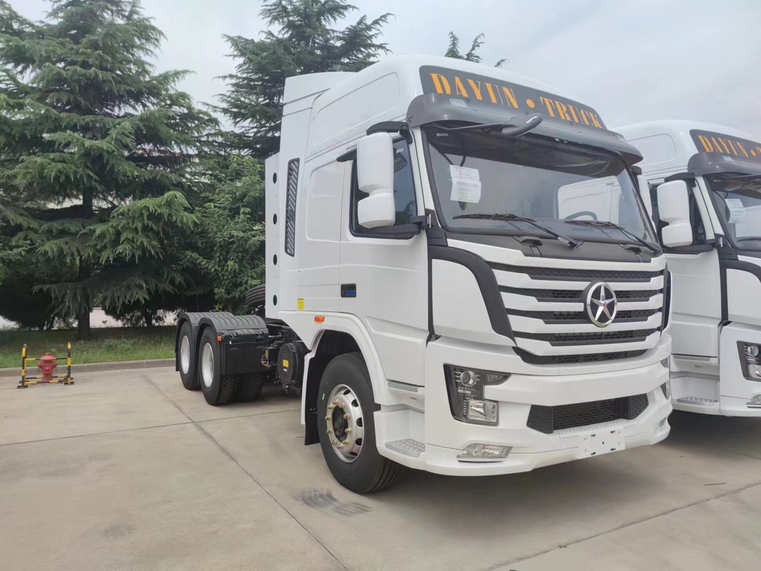 شاحنات جرار 6x4 Dayun Prime Mover CNG نطاق رحلة 800km يورو 3 انبعاثات 400 حصان