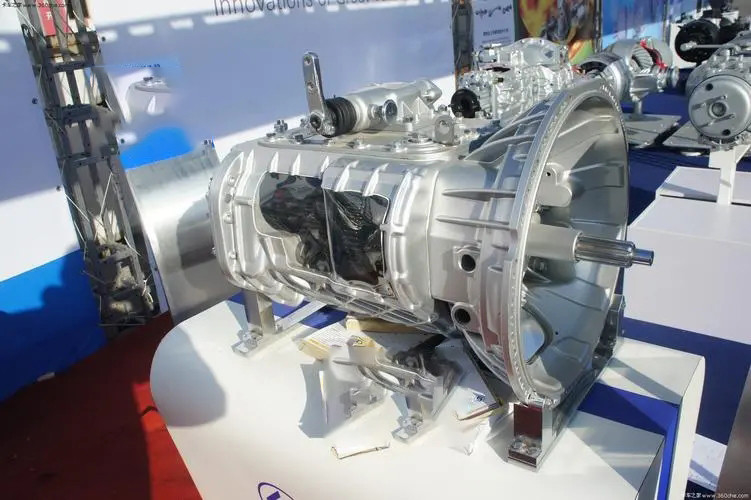قطع غيار الحافلات الموثوق بها Yutong الحافلة ZK6120H علبة التروس FAST ناقل نقل 6DS-148 دقة عالية