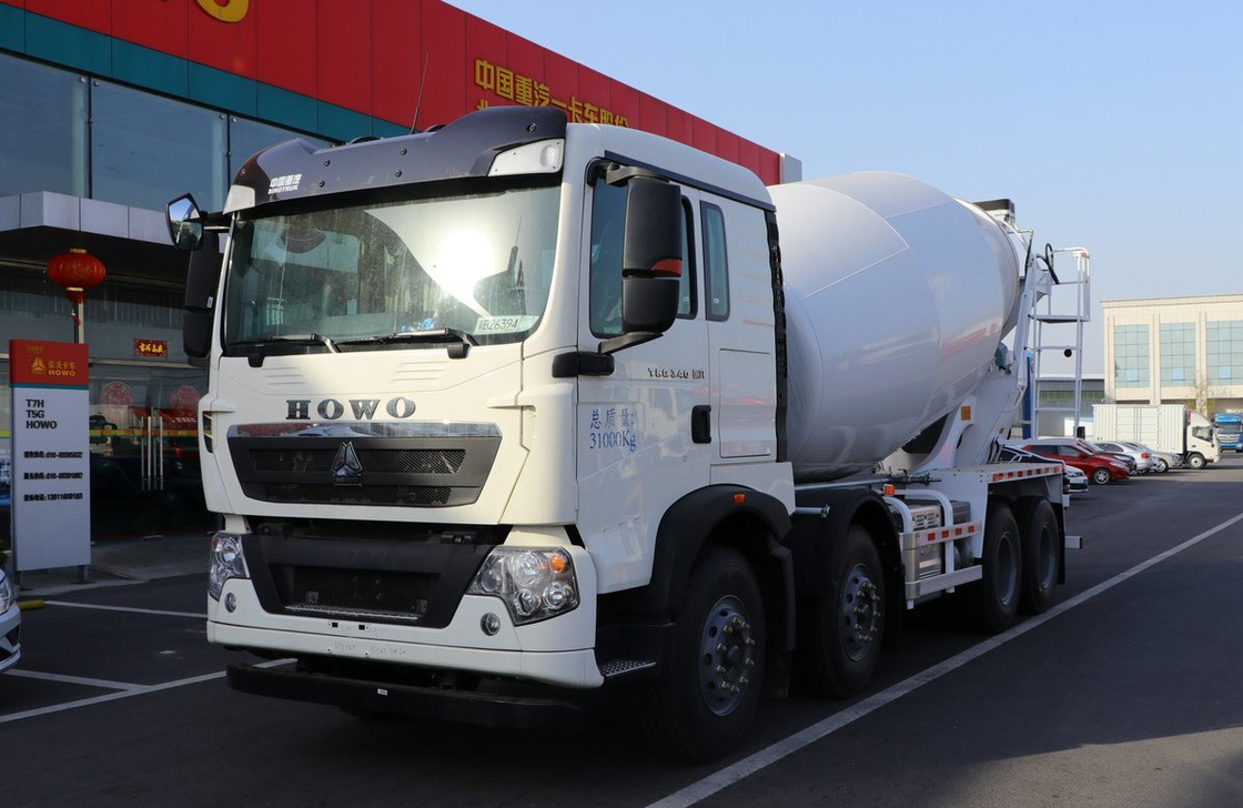 خلاط الخرسانة شاحنة 10 سرعات ناقل نقل Howo 8 × 4 خلاط الاسمنت 8 مكعب مستدامة استخدام