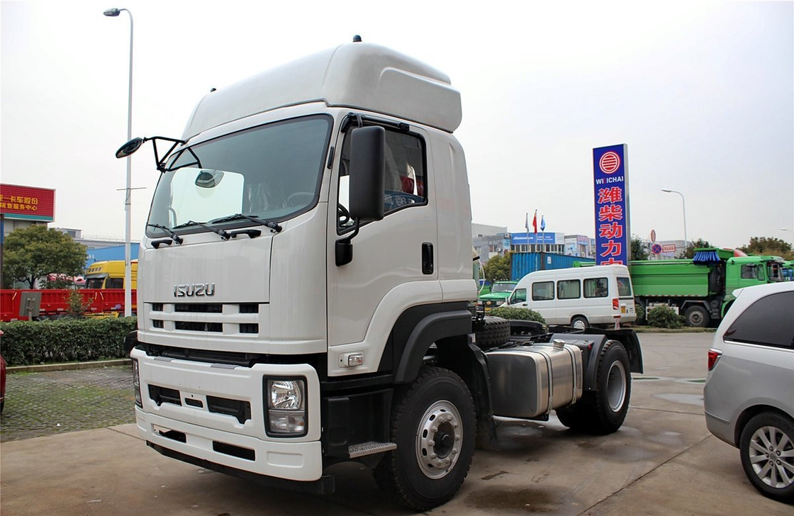 4x2 جرار شاحنة عجلة واحدة ISUZU محرك ديزل 350hp يورو 4 انبعاثات