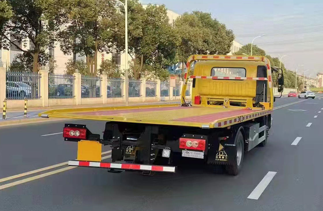 شاحنة محطمة جديدة فوتون 4 * 2 شاحنة سحب 3800mm قاعدة عجلات 3 طن القدرة على تحميل