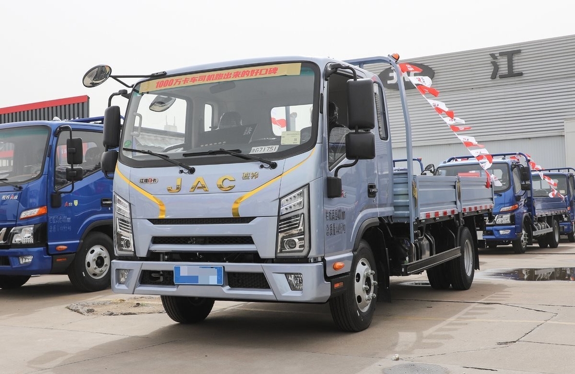 شاحنة شحن مربع JAC 4 * 2 شاحنة خفيفة سرير مسطح 6 عجلات محور واحد 4 أمتار مربع طويل