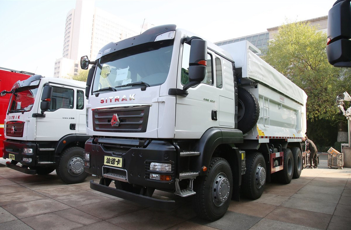 شاحنة قمامة للسيارات الصناعية Sitrak تحميل 40 طن 8 * 4 لون أبيض U-type box heavy duty