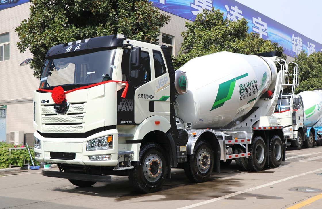 شاحنة مزيج الخرسانة 12 عجلة 8 * 4 مزيج FAW 375hp كابينة نوم واحدة 8 ناقلة مكعبة