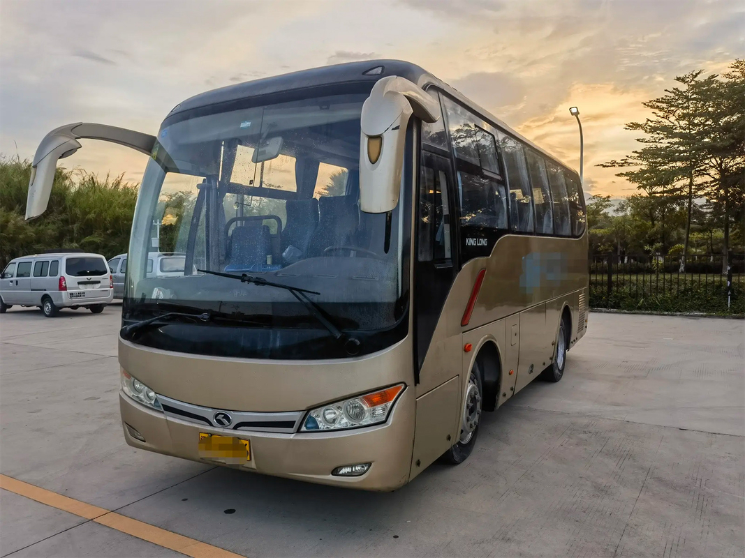 XMQ6759 يورو 4 القياسية 7.5m القيادة اليسارية محرك الديزل كينغلونغ حافلة ركاب مستعملة
