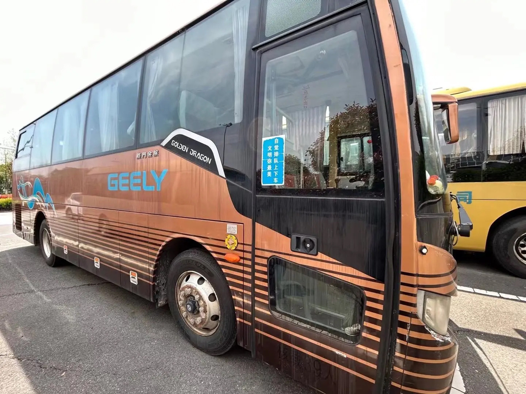 حافلة فاخرة مستعملة 39 مقعداً لون ذهبي يورو 4 محرك يوتشاي Golden Dragon Bus XML6907