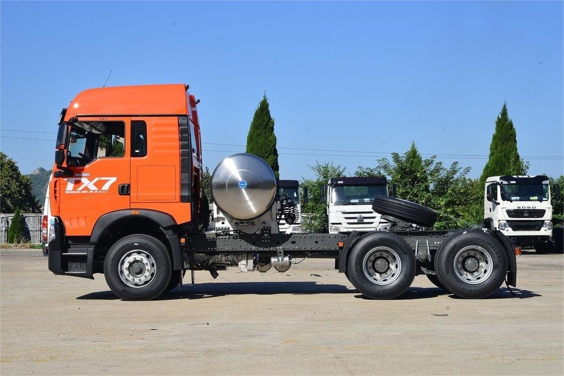 480HP HOWO الجرار الوطني VI القياسية للانبعاثات المنعطف الخلفي مزدوج المحور LNG