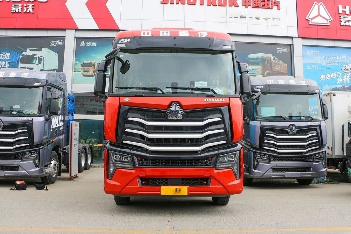 460 حصان HOWO شاحنة ثقيلة 6X4 CNG خلفي محور مزدوج خلفي جرار ثمانية عجلات الوطنية VI