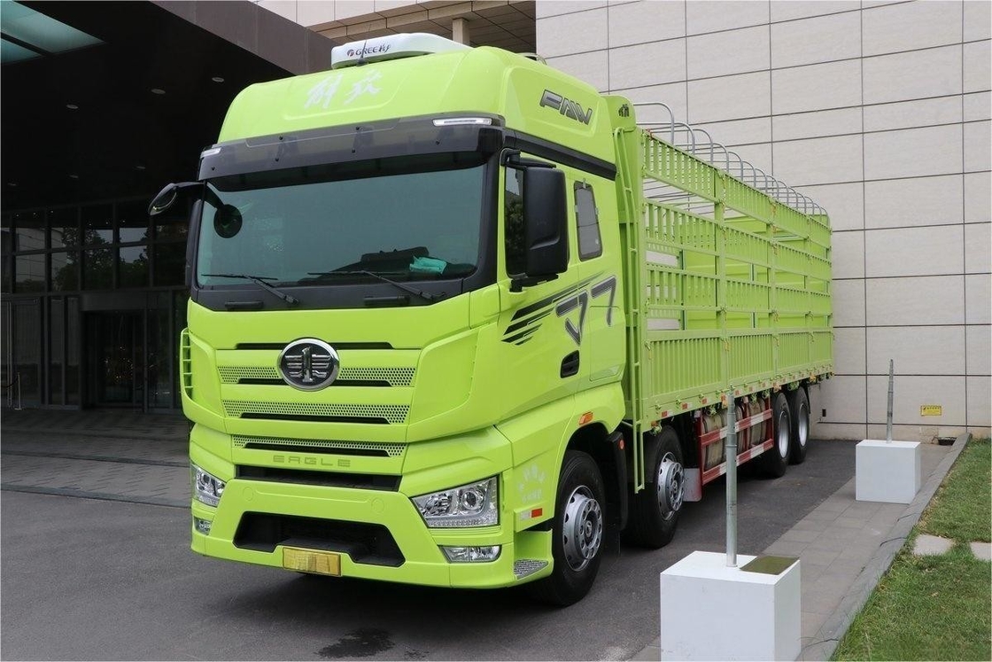 شاحنة جيفانغ الثقيلة للسياج الجسم الأخضر السقف العالي 460HP 8X4 9.4m شاحنة الديزل 12 سرعة
