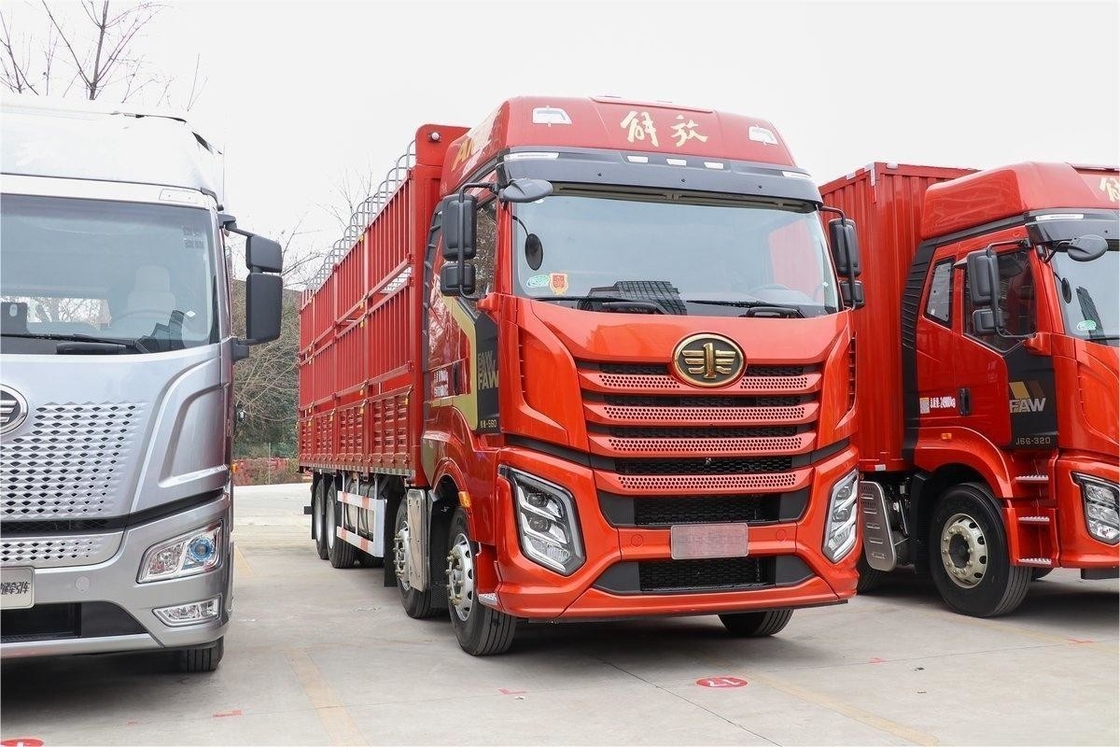 FAW جيفانغ سد شاحنة صف كبير نصف مقعد 560HP 8X4 9.4m AMT ناقل نقل أوتوماتيكي