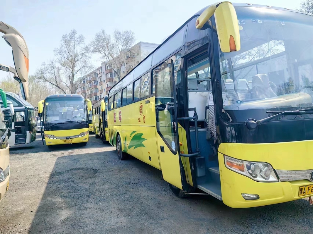 حافلة يوتونغ ZK6107 الحافلة الأصلية 2 + 3 مقاعد تخطيط 60 مقعد ورقة الربيع
