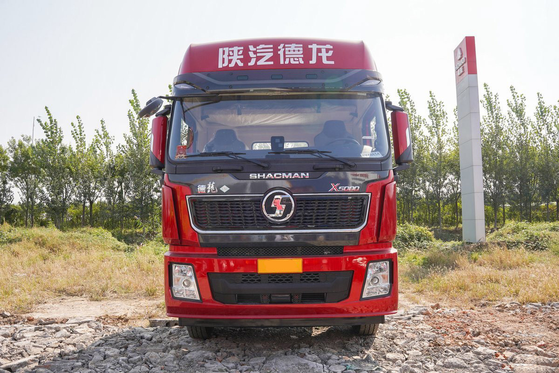 شاكمان شاحنة جرار يورو 6 خلفي محور مزدوج خلفي ثمانية عجلات 480HP 6X4 LNG كيس الهواء المقعد
