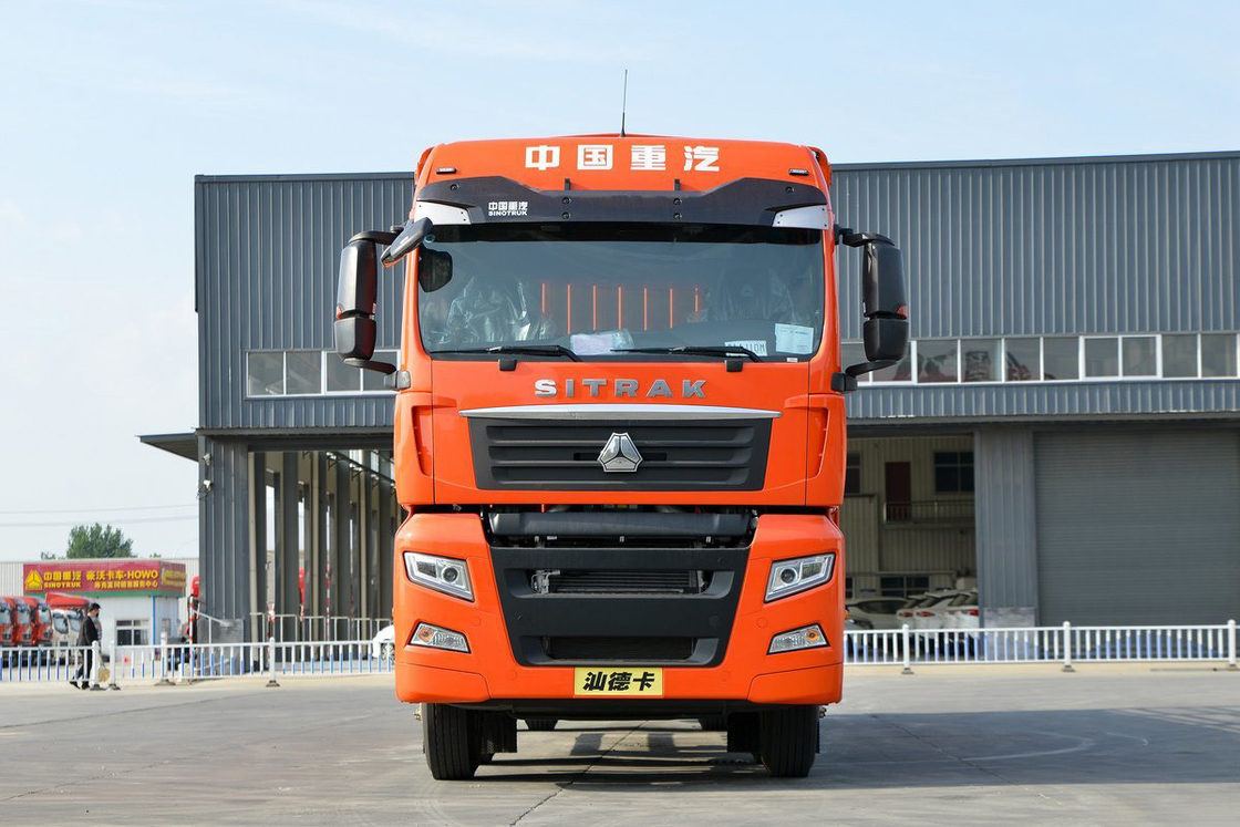 سينوتروك G5 نموذج 250HP 4X2 6.8m AMT 8 سرعة مرفق ولوحة التدفق SITRAK شاحنة السياج