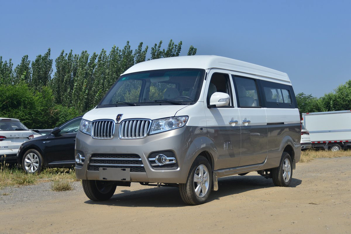 Jinbei New Hiace X30L 2023 Super Edition 102HP 1.5L البنزين 6-7 مقاعد ميكروفان (مع تكييف الهواء)