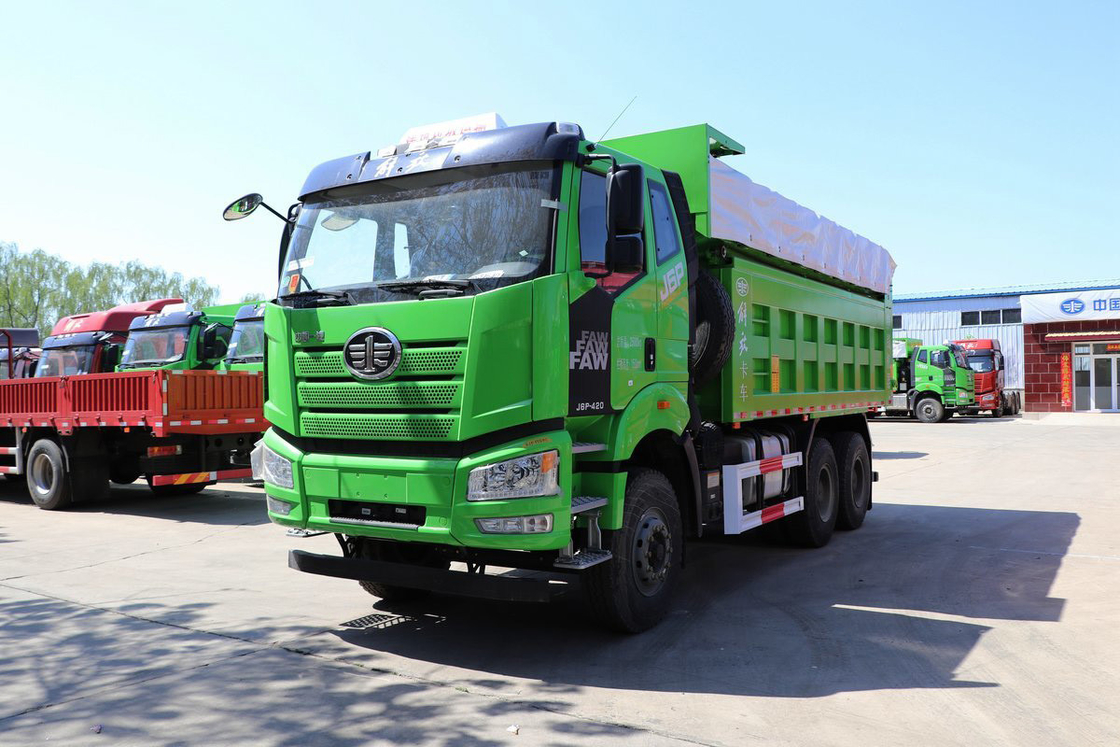 FAW CA3250 كيس الهواء المقعد الممتص الصدمات شاحنة ثقيلة 420HP كابينة مسطحة 6X4 5.8m شاحنة Jiefang Dump