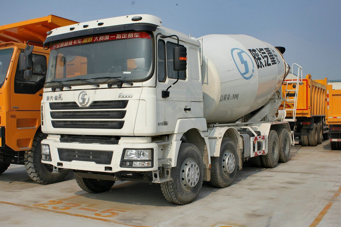 شاحنة شاحنة شاسعة للسيارات في شانشي ديلونغ F3000 375HP 8X4 مقعد هيدروليكي رئيسي شاحنة مزيج الخرسانة