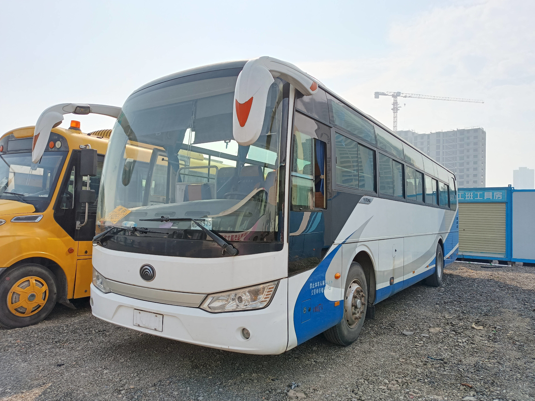 استخدام الحافلات في إفريقيا Youngtong ZK6115 باب مزدوج نافذة متنقلة 47 مقعد محرك الديزل A / C