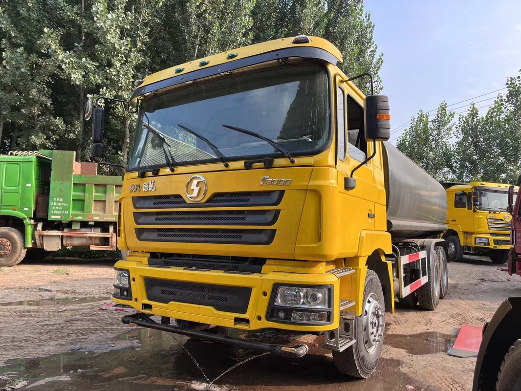 شاحنة ناقلة مياه مستعملة 20000 لتر شاكمان F3000 هيكل 6 * 4 يورو 3 انبعاثات LHD & RHD