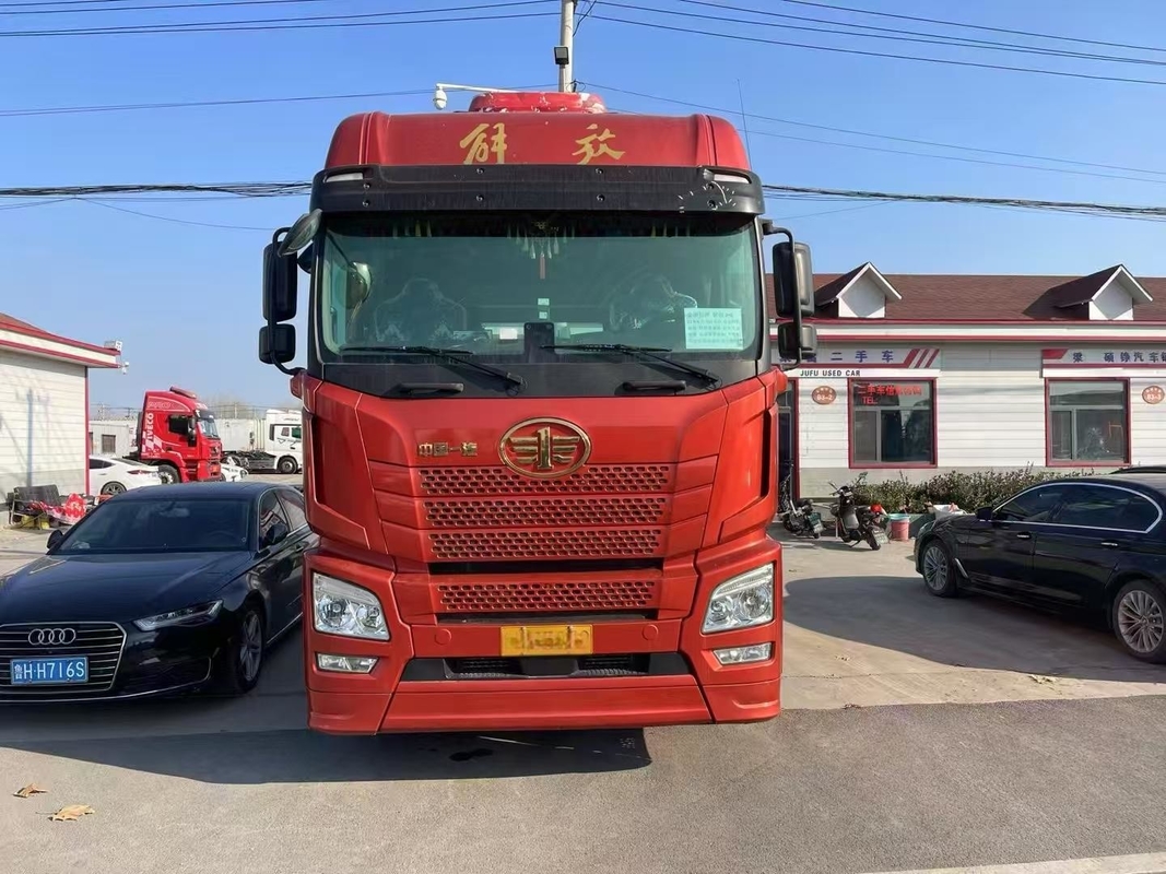 شاحنات رأس مستعملة مع ABS جيفانج رأس الجرار JH6 2021 سنة 6*4 وضع القيادة AT Weichai550hp
