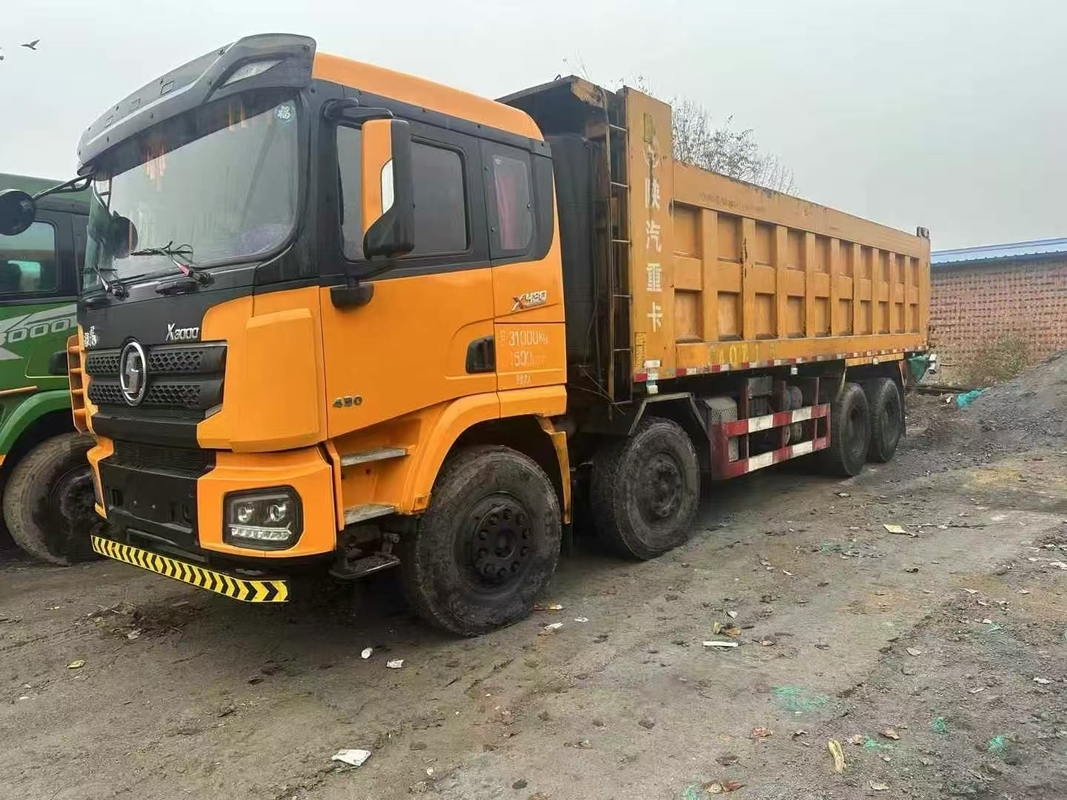 8x4 6x4 50 طن شاكمان المستخدمة شاحنات القمامة للبيع X3000 ويتشاي 430hp الرمال والصخور النقل